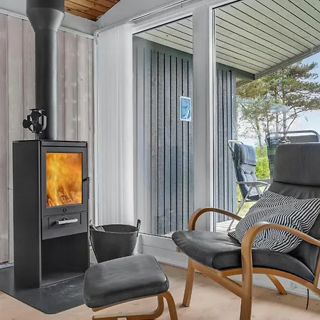 Knebel With A Fireplace 01 Vakantiehuis *