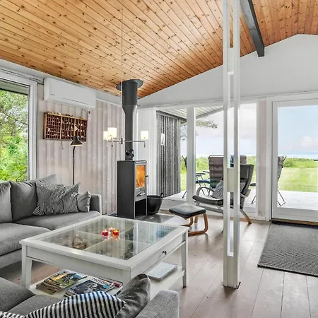 別荘 Knebel With A Fireplace 01 *